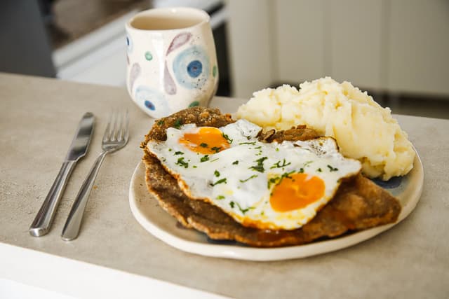 Menú Ejecutivo Indigo - Vianda con plato principal, pancitos caseros y postre